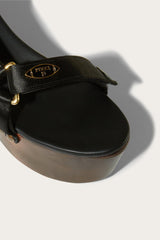 PUCCI Shoes | Women Crush Sandals