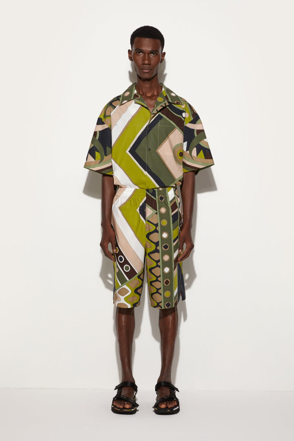 PUCCI Ready To Wear | Men Vivara-Print Cotton Shorts