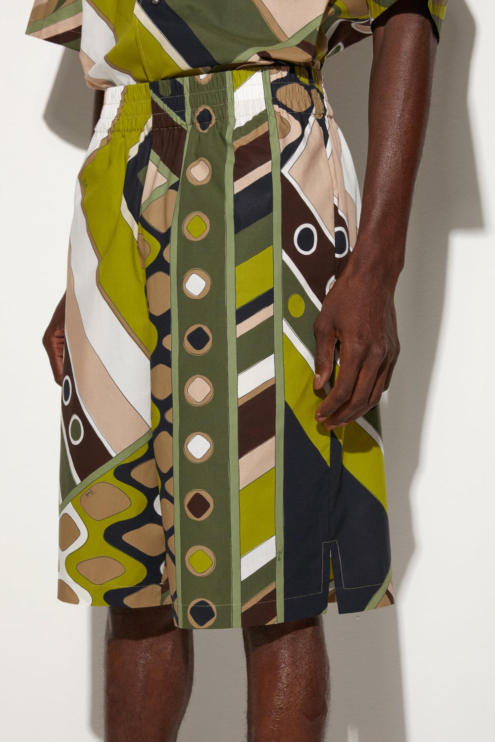PUCCI Ready To Wear | Men Vivara-Print Cotton Shorts