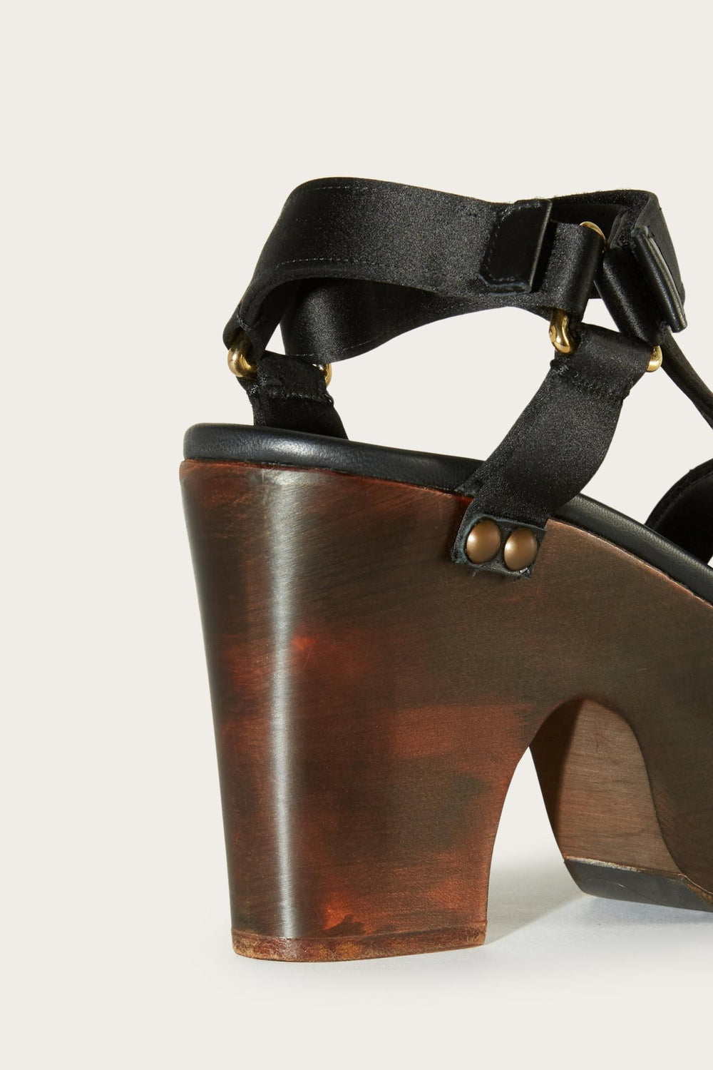 PUCCI Shoes | Women Crush Sandals