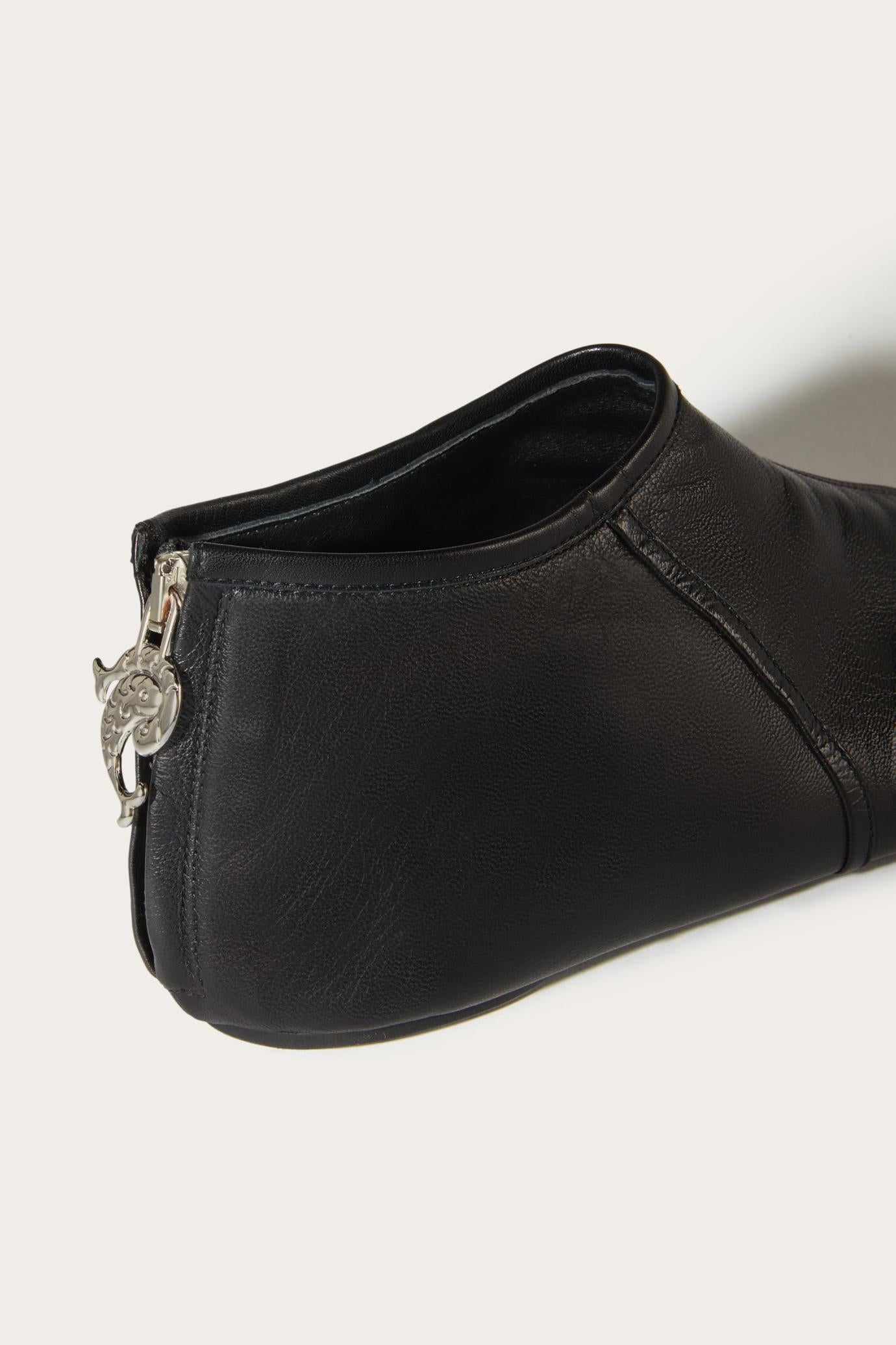 PUCCI Shoes | Women Leather Flat Shoes